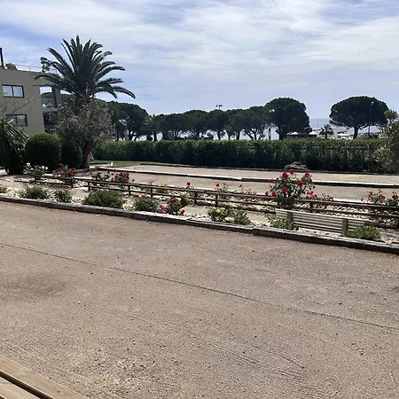 Apartment T2 Avec Piscine Et Vue Proche Plages - Fr-1-768-76 *